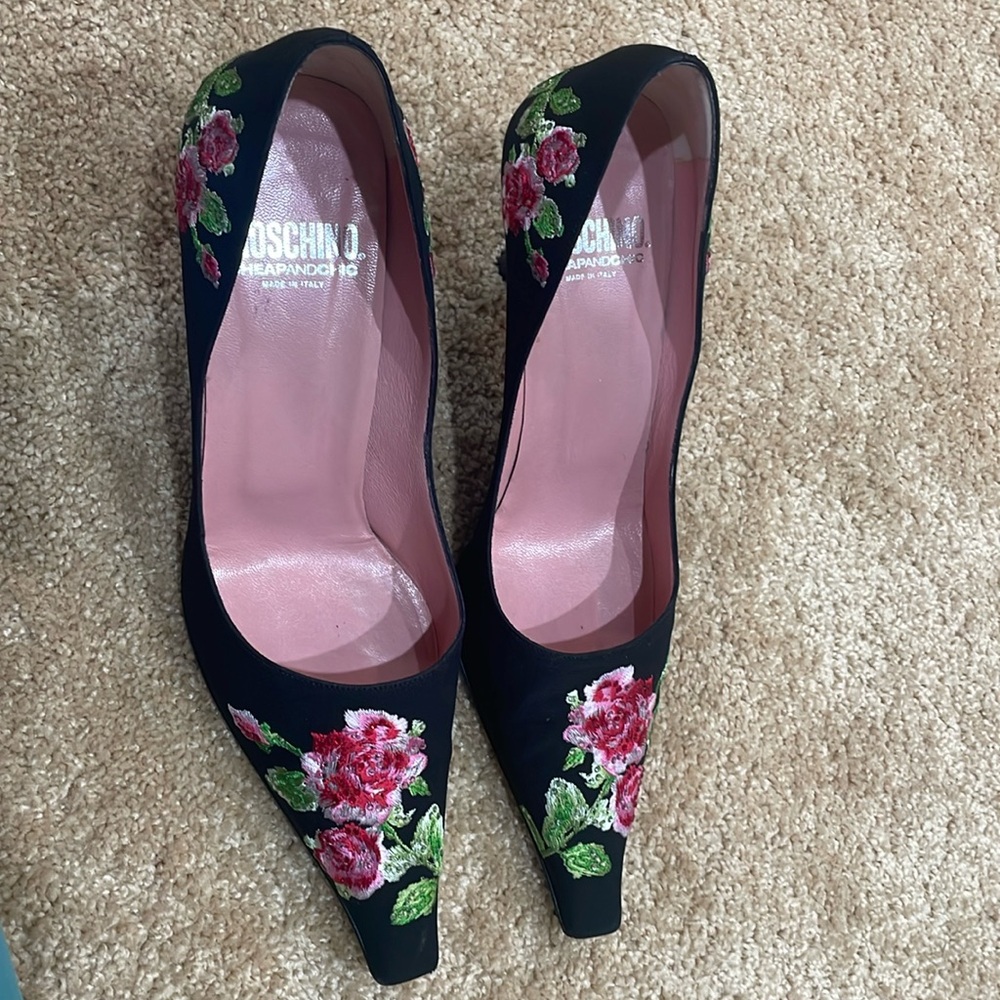 MOSCHINO AUTHENTIC pumps